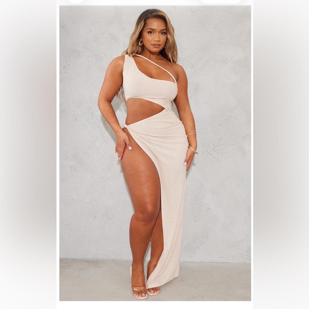Chic One-Shoulder Cutout Dress